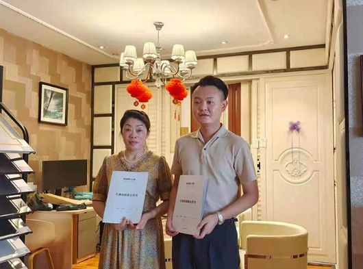 簽約捷報丨創(chuàng)贏2021，恭喜江蘇揚(yáng)中丁總加盟巨奧集成頂墻